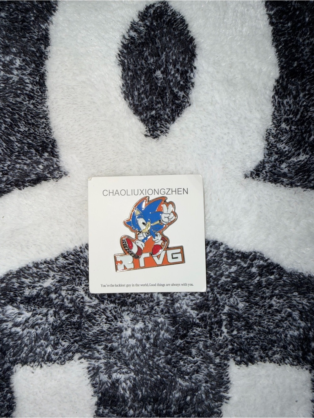 Sonic the Hedgehog Enamel Pin - Blue & Red